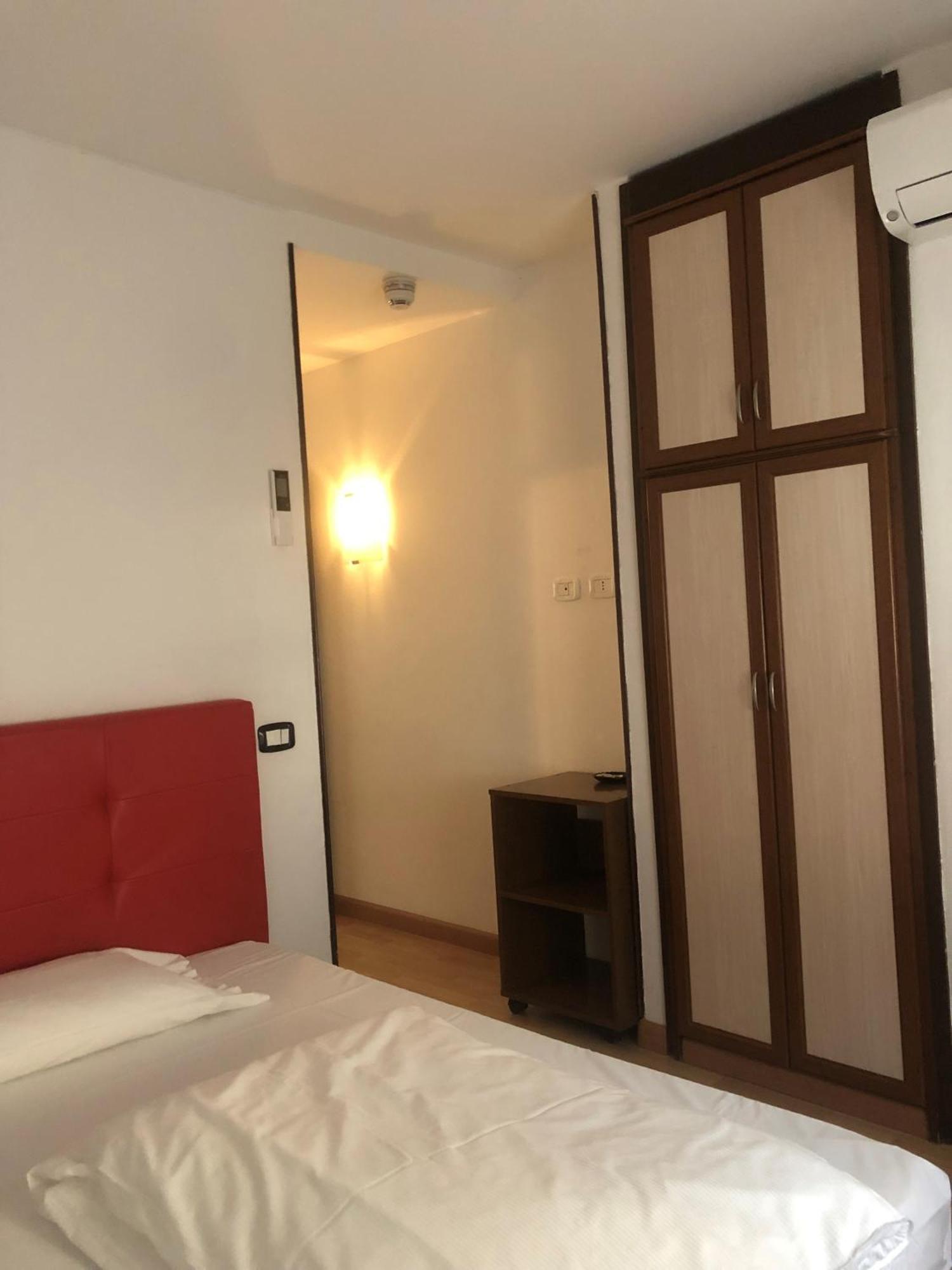 Hotel Sole Holiday Арко Экстерьер фото