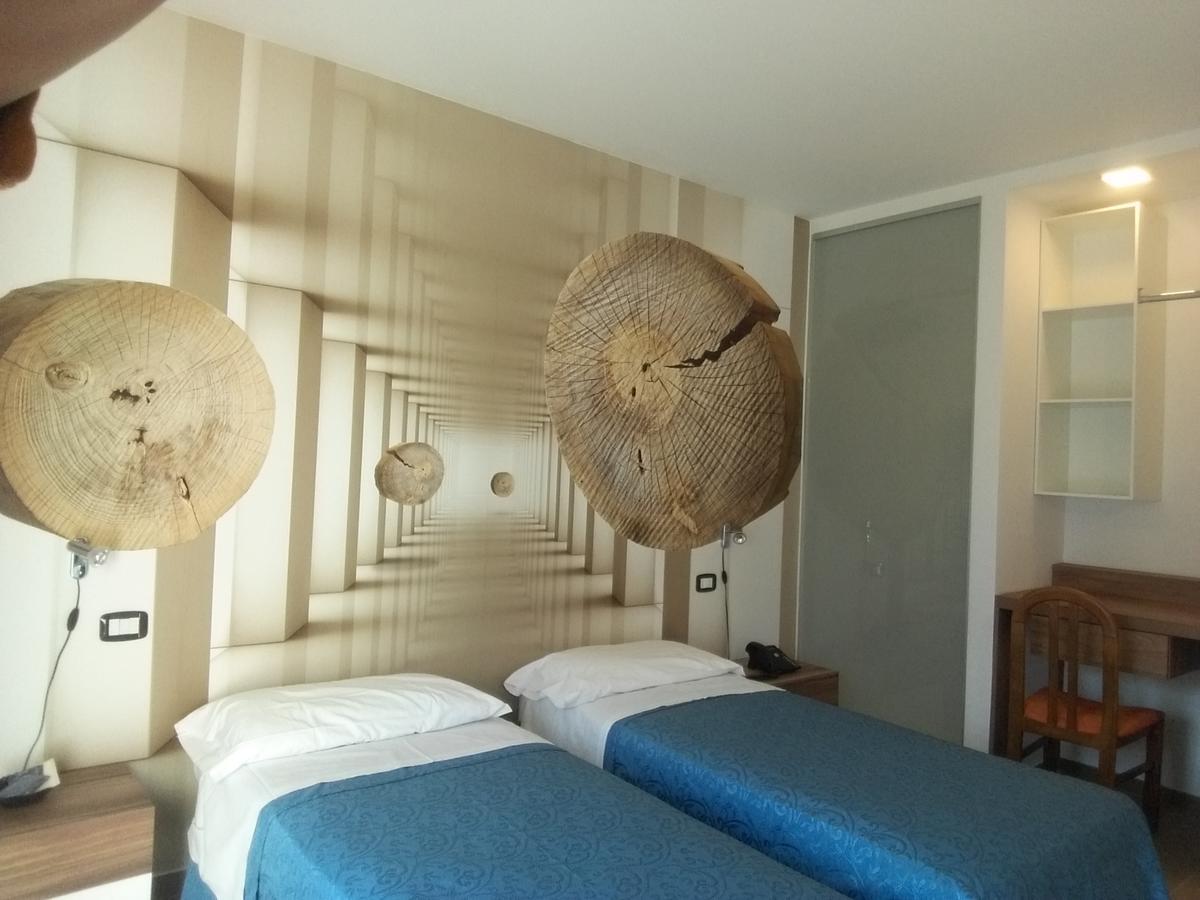 Hotel Sole Holiday Арко Экстерьер фото